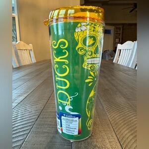Oregon Ducks 22oz. Día de los Muertos Tumbler (NWT)